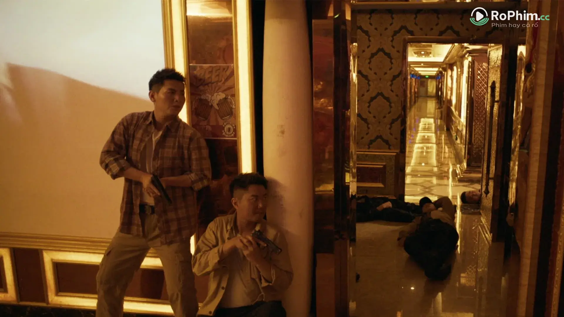 Đột Phá Vòng Ôm Tuyến Tập FULL